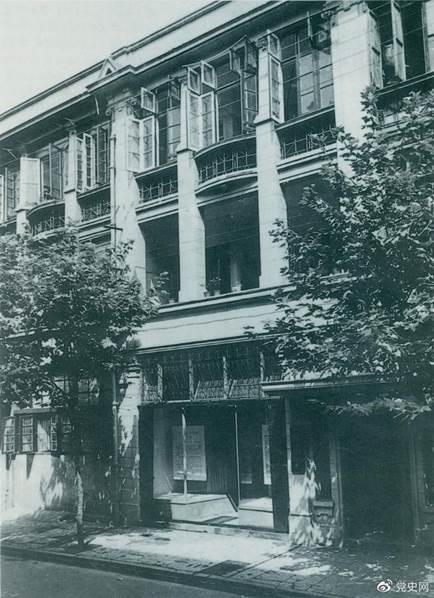 1927年8月7日,中共中央在湖北汉口召开紧急会议(即八七会议)。图为会议旧址。 1927年8月7日,中共中央在湖北汉口召开紧急会议(即八七会议)。图为会议旧址。